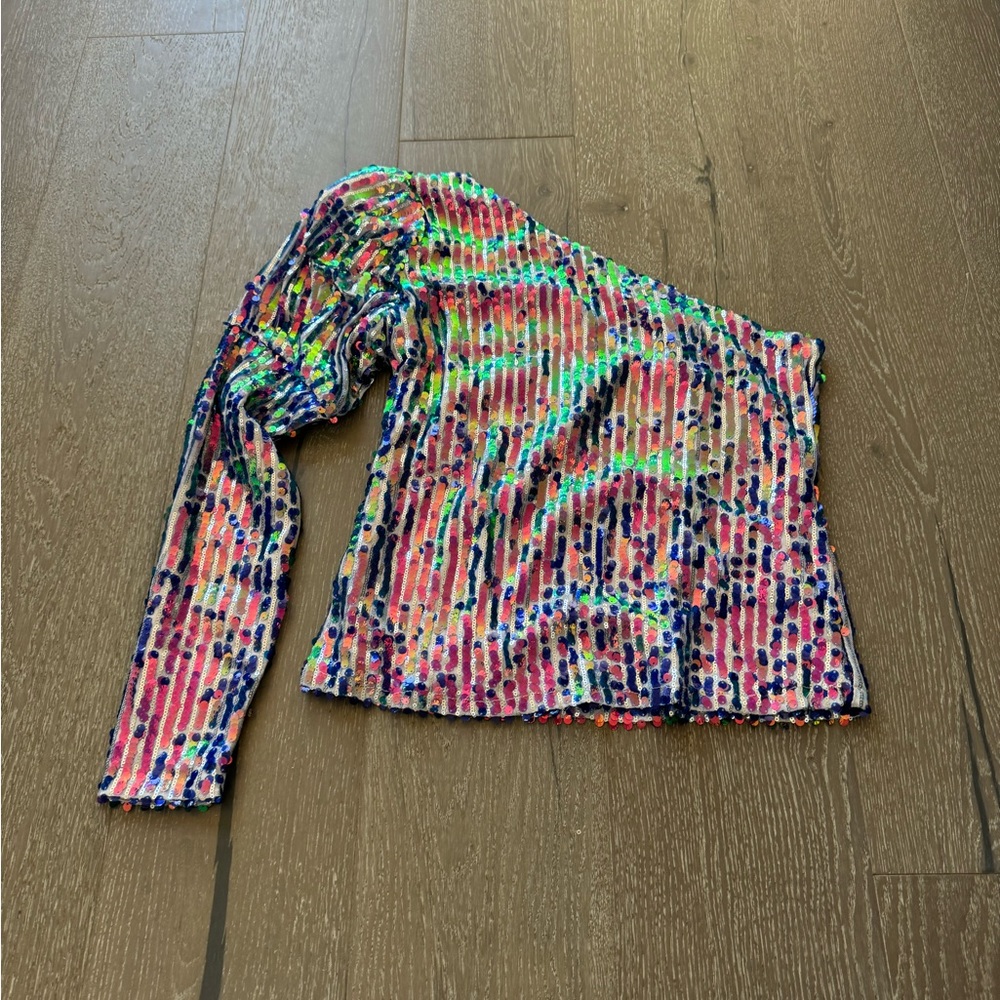 Venus one-shoulder sequin top